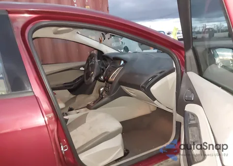 2013 Ford Focus Se z USA, uszkodzony, nr VIN 1FADP3K22DL327040